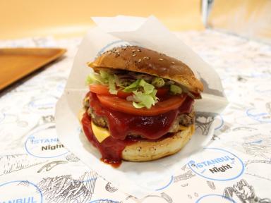 Istanbul By Night // Restaurant turc – Kebab, Tacos, Burgers, Sandwichs en livraison sur Denain