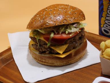 Istanbul By Night // Restaurant turc – Kebab, Tacos, Burgers, Sandwichs en livraison sur Denain