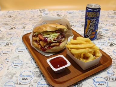 Istanbul By Night // Restaurant turc – Kebab, Tacos, Burgers, Sandwichs en livraison sur Denain