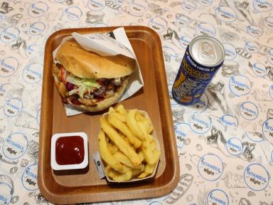 Istanbul By Night // Restaurant turc – Kebab, Tacos, Burgers, Sandwichs en livraison sur Denain