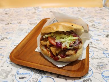 Istanbul By Night // Restaurant turc – Kebab, Tacos, Burgers, Sandwichs en livraison sur Denain